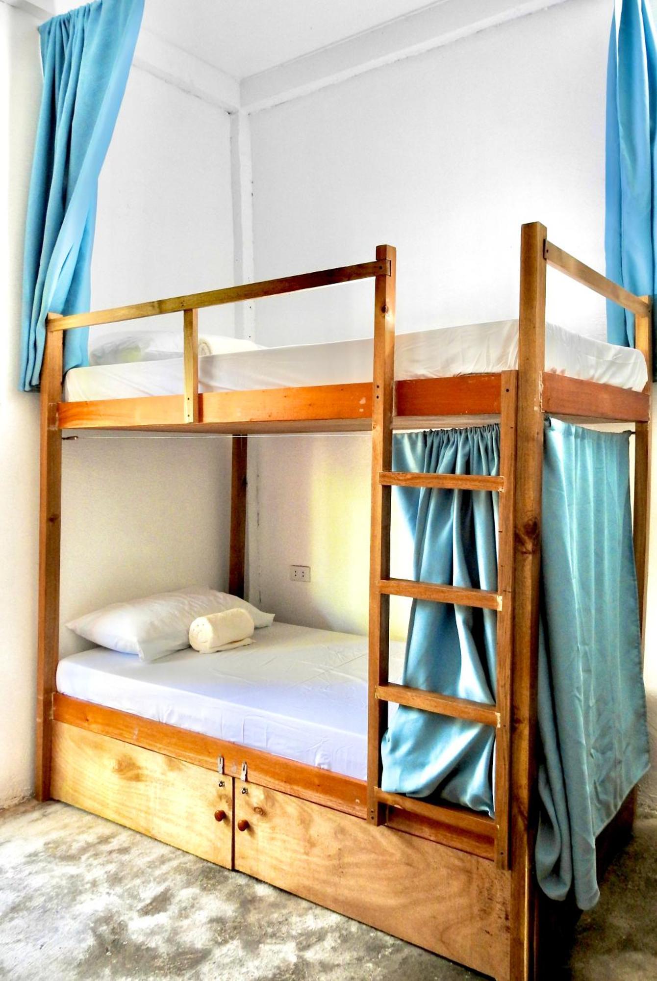 Three Little Birds Surf Hostel General Luna  Quarto foto